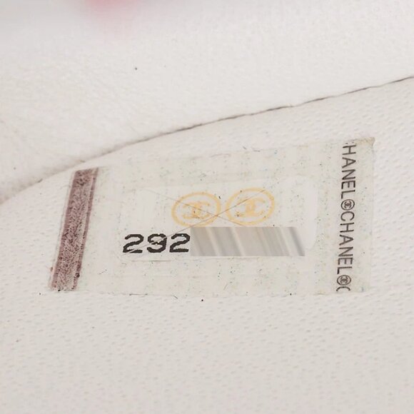 Chanel White Multicolor Quilted Leather Plaid Printed Single Flap Bag - Picture 8 of 10